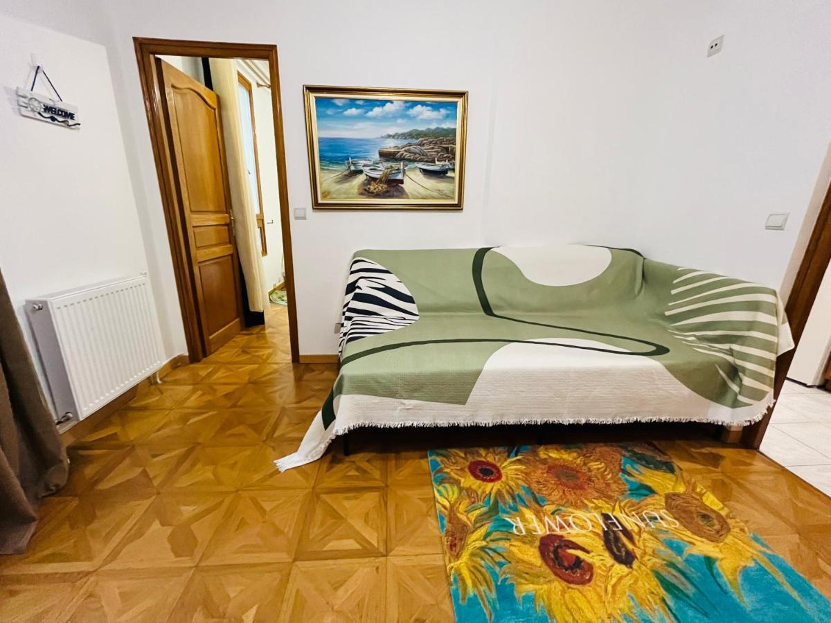 Dream Dwell Paris-Two-Bedroom Flat Near Pompidou Centre Экстерьер фото